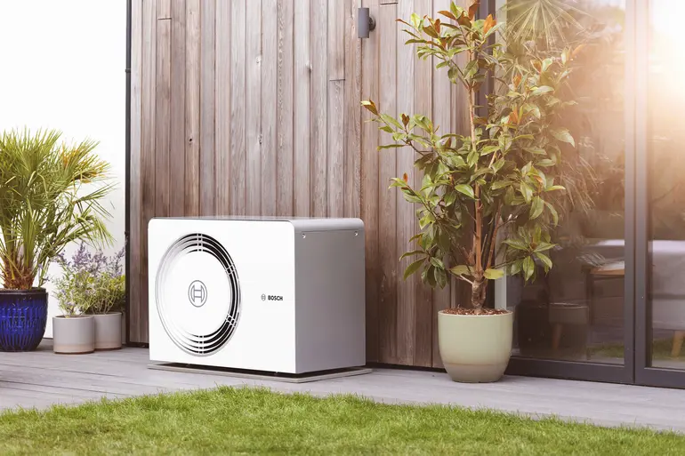 Bosch Wärmepumpe Compress – Außeneinheit